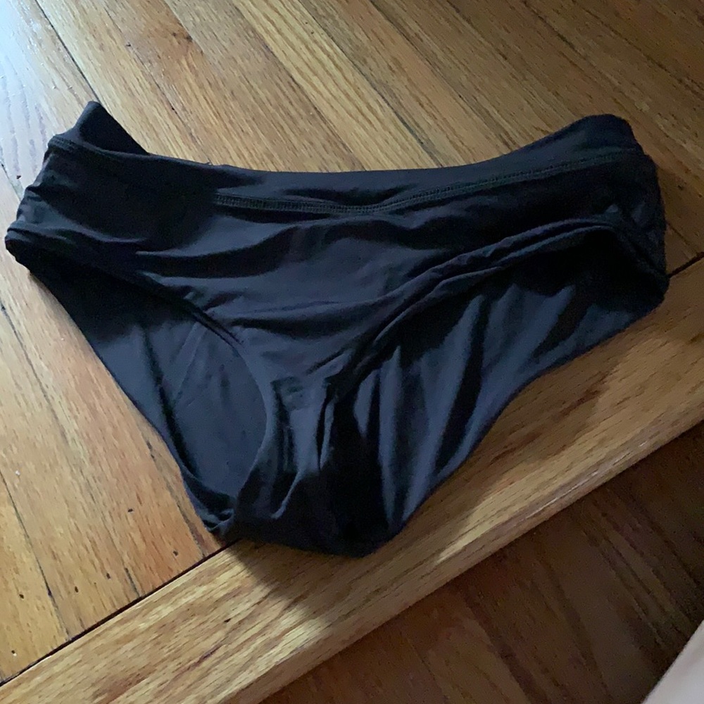 Patagonia swim bottoms M
